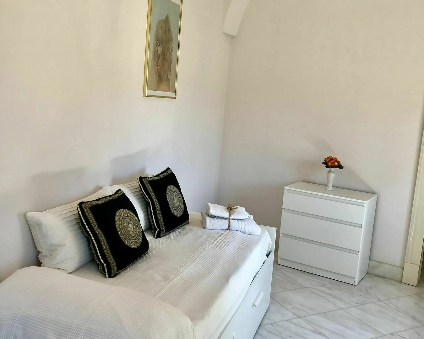 Castello Del Sole Acireale 호텔 0*,
